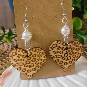 NWOT Handmade Large Wooden Heart W Leopard Print Faux Pearls Wire Wrapped Earrin